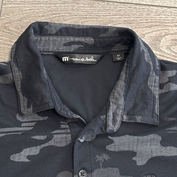 Travis Mathew Golf Polo Shirt Mens Medium Black Camo Palm Tree All Over Print - Picture 3 of 7
